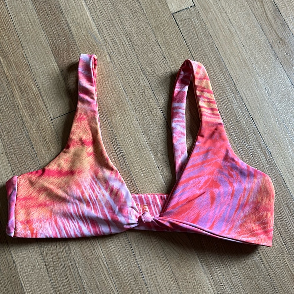 SKATIE Top in Medium